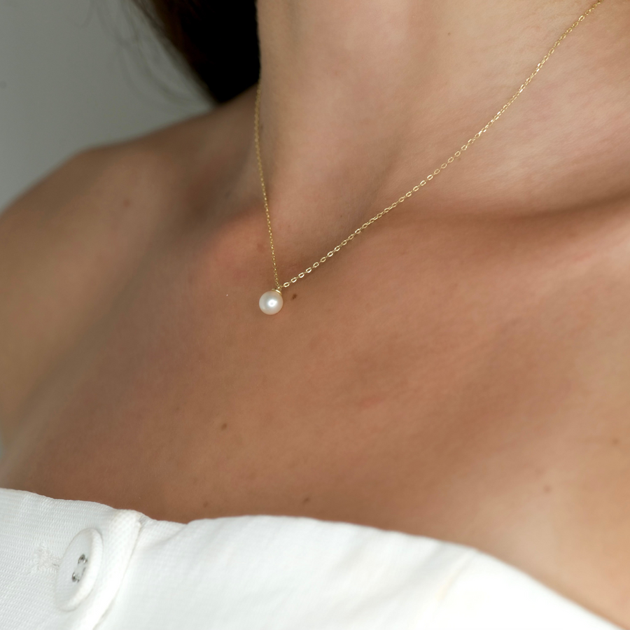 Single Pearl Necklace